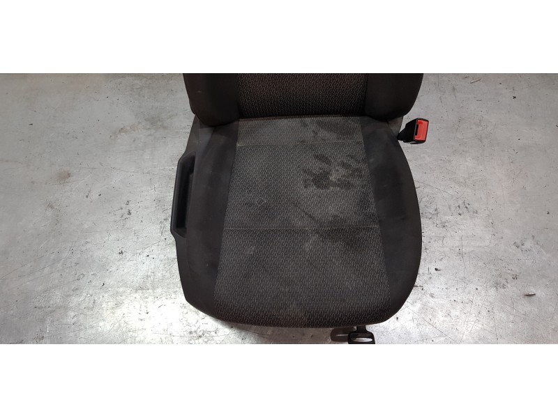 Recambio de asiento delantero derecho para volkswagen caddy furgón/kombi kombi referencia OEM IAM   