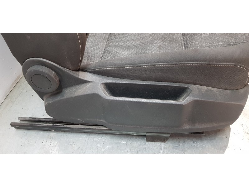 Recambio de asiento delantero derecho para volkswagen caddy furgón/kombi kombi referencia OEM IAM   