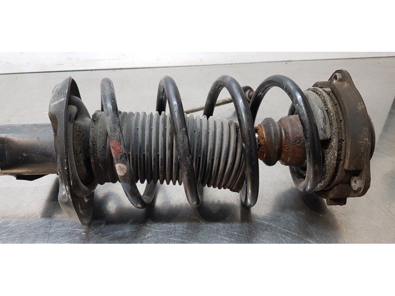 Recambio de amortiguador delantero derecho para seat leon (1p1) reference referencia OEM IAM 1T0413031HE  