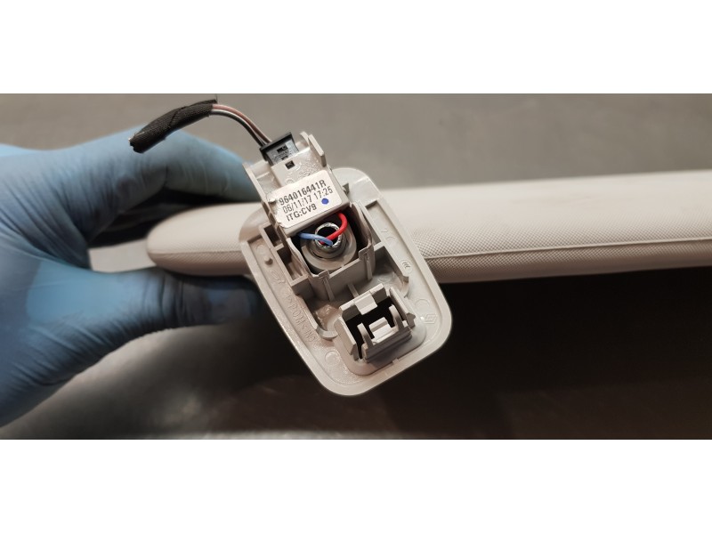 Recambio de parasol izquierdo para renault scenic iv edition one referencia OEM IAM 964016441R  