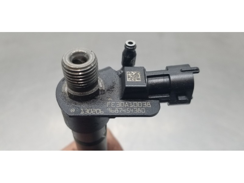 Recambio de inyector para ford mondeo ber. (ca2) titanium (09.2010) referencia OEM IAM 9687454380 0445115087  Recambio de inyector para ford mondeo ber. (ca2) titanium (09.2010) referencia OEM IAM 9687454380 0445115087