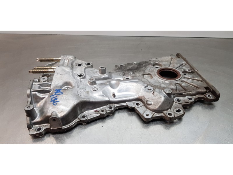 Recambio de tapa distribucion para mazda 3 lim. () luxury referencia OEM IAM SH0110500  