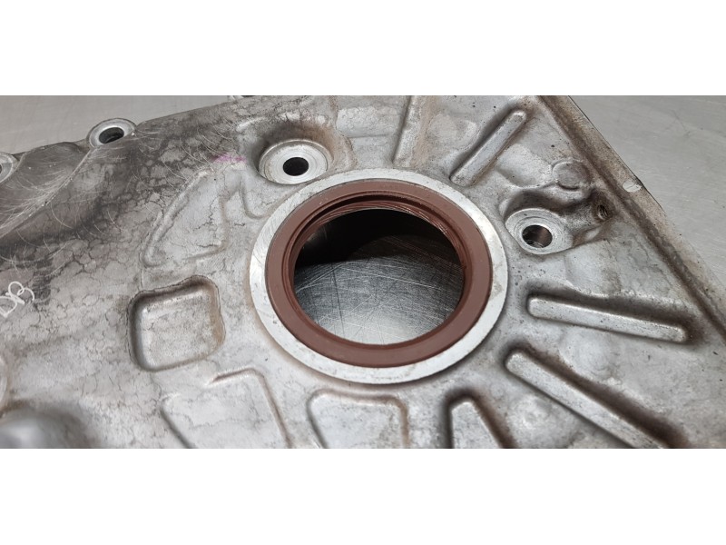 Recambio de tapa distribucion para mazda 3 lim. () luxury referencia OEM IAM SH0110500  