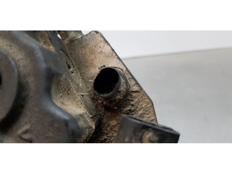 Recambio de bomba inyeccion para jeep gr. cherokee (wh) 3.0 crd laredo referencia OEM IAM A6420700501   Recambio de bomba inyeccion para jeep gr. cherokee (wh) 3.0 crd laredo referencia OEM IAM A6420700501