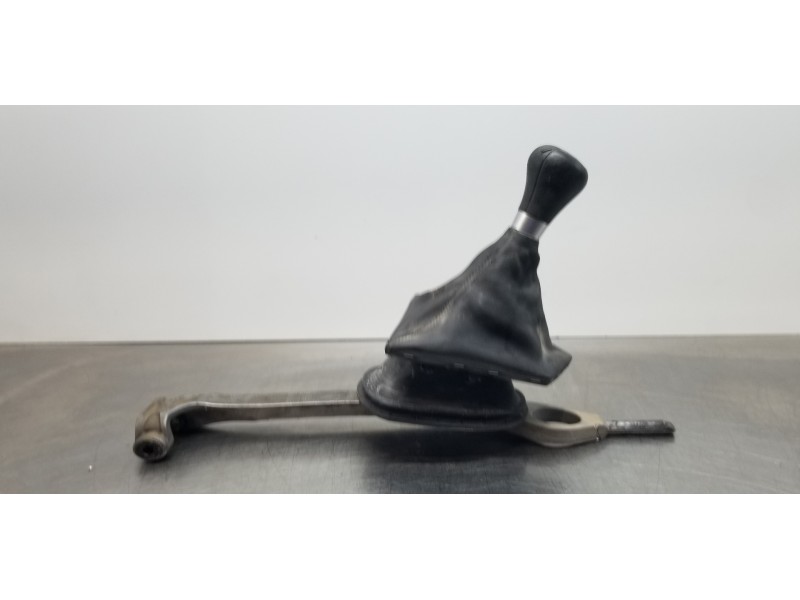 Recambio de pomo palanca cambio para bmw serie 1 lim. (f20) 118d xdrive referencia OEM IAM 25112284545  