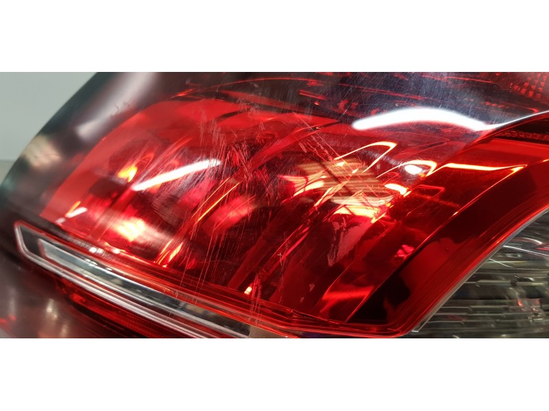 Recambio de piloto trasero izquierdo para renault scenic iv edition one referencia OEM IAM 265553283R  