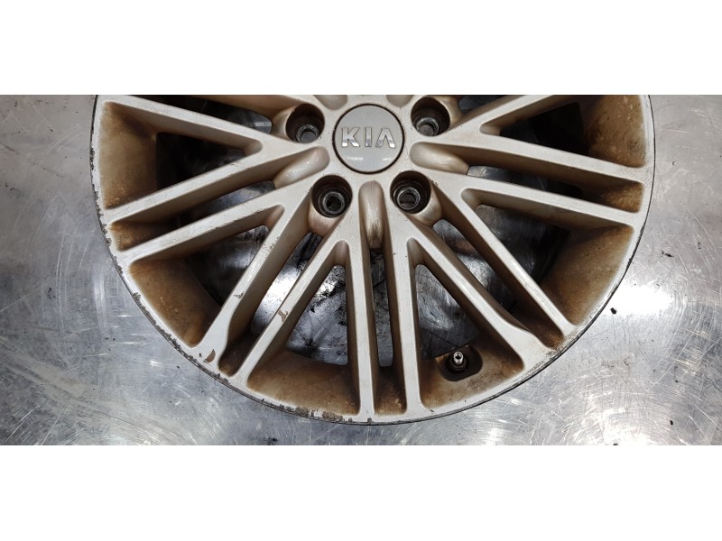 Recambio de llanta para kia carens ( ) business referencia OEM IAM 52910A4750  