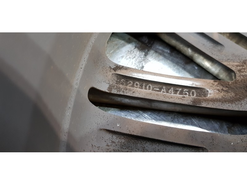 Recambio de llanta para kia carens ( ) business referencia OEM IAM 52910A4750  