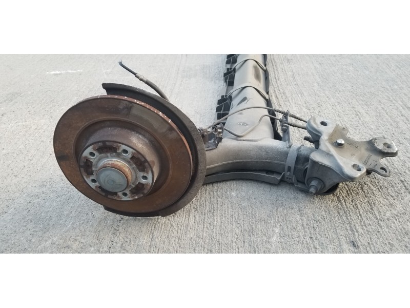 Recambio de puente trasero para renault scenic iv edition one referencia OEM IAM 555017273R  