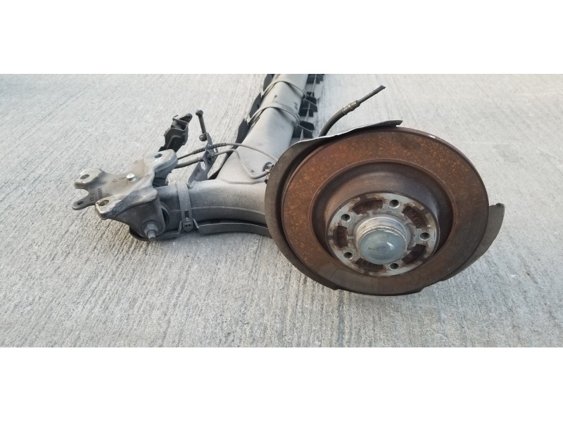 Recambio de puente trasero para renault scenic iv edition one referencia OEM IAM 555017273R  