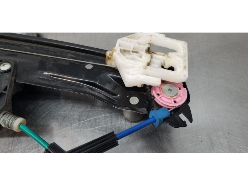 Recambio de elevalunas delantero izquierdo para bmw serie x1 (f48) sdrive18d referencia OEM IAM 51337434785 7349513 