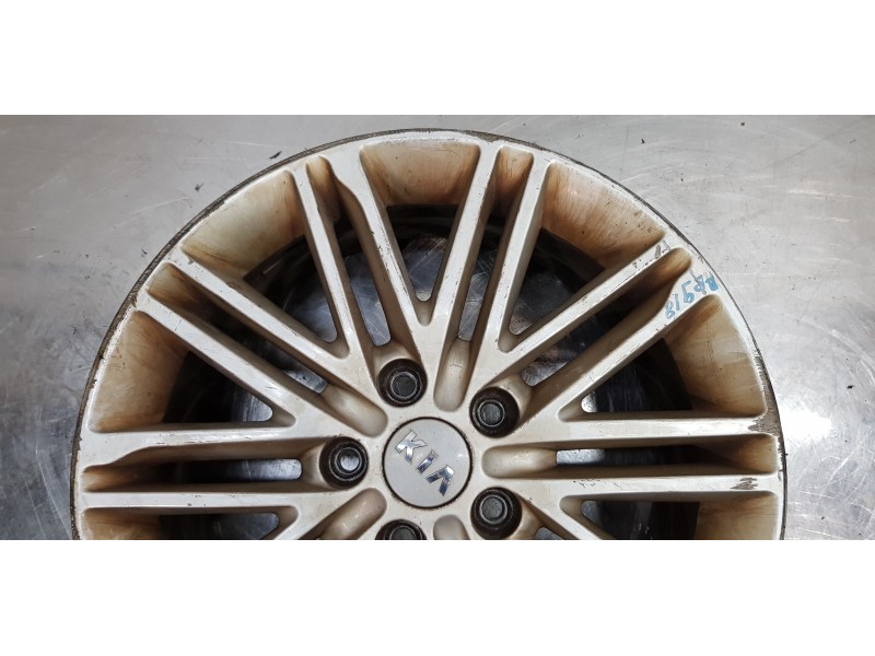 Recambio de llanta para kia carens ( ) business referencia OEM IAM 52910A4750  