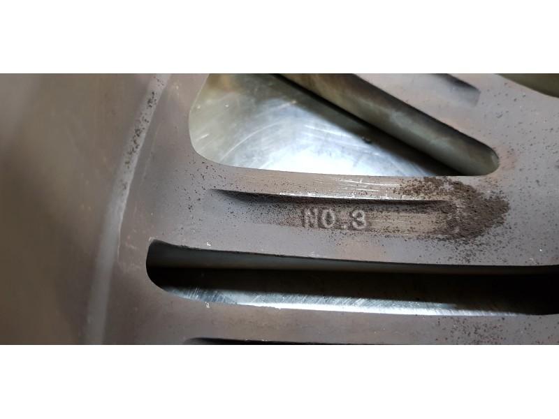 Recambio de llanta para kia carens ( ) business referencia OEM IAM 52910A4750  