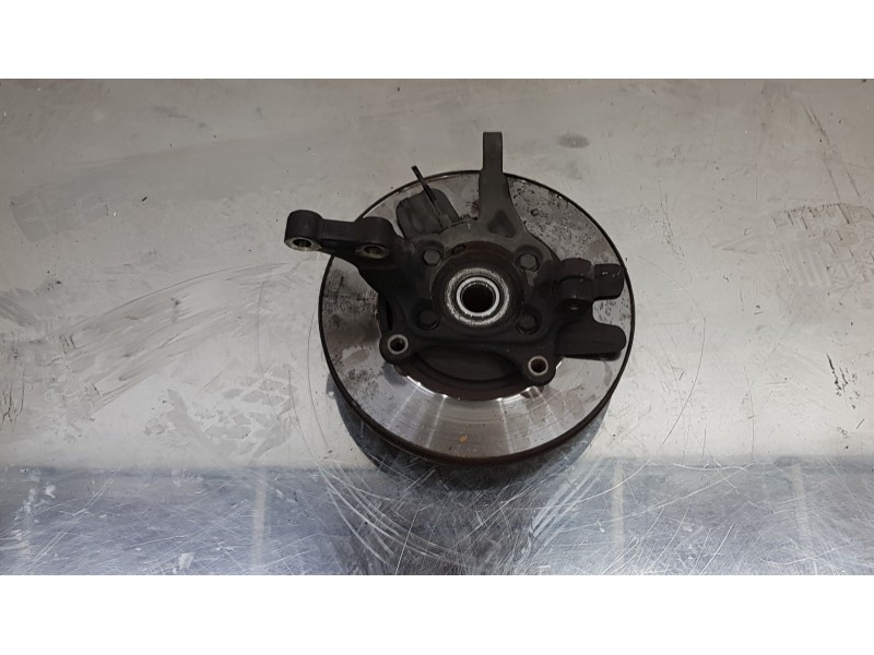 Recambio de mangueta delantera derecha para kia carens ( ) business referencia OEM IAM 51716A4500  