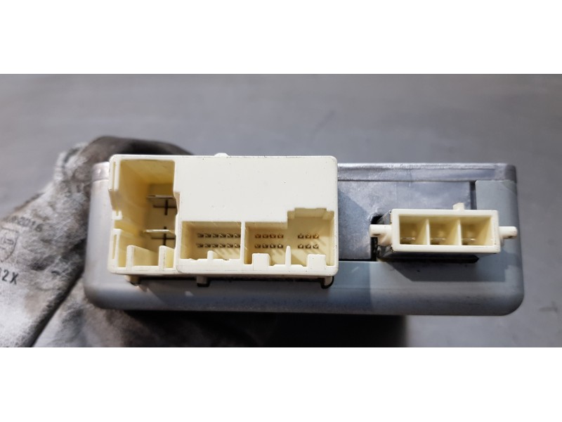 Recambio de modulo electronico para toyota avensis cross sport (t27) executive referencia OEM IAM 8965005100   Recambio de modulo electronico para toyota avensis cross sport (t27) executive referencia OEM IAM 8965005100