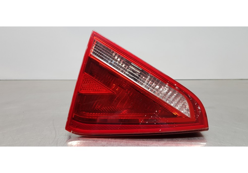 Recambio de piloto trasero izquierdo interior para audi a5 coupe (8t) 2.7 tdi referencia OEM IAM 8T0945093  