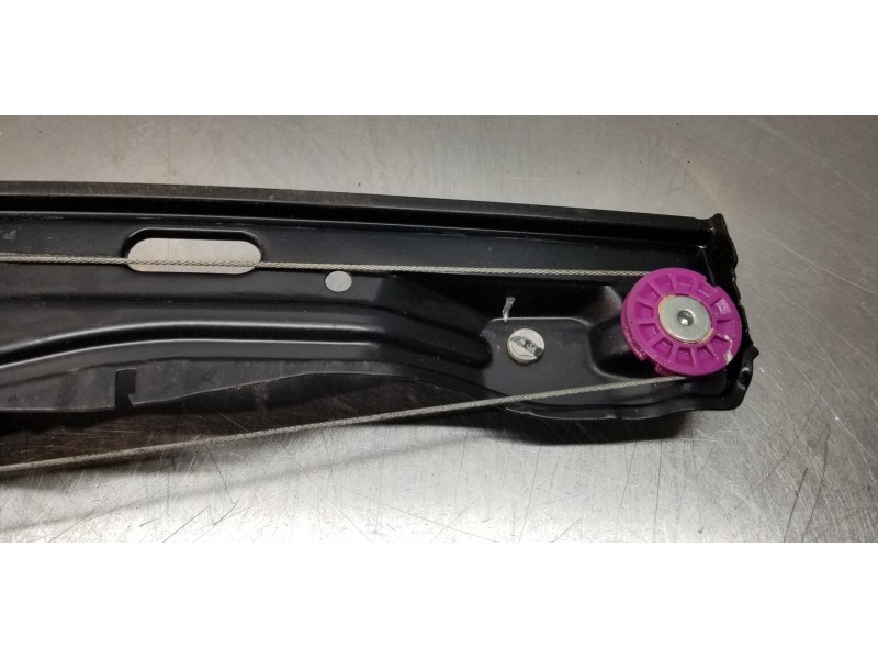 Recambio de elevalunas trasero izquierdo para bmw serie x1 (f48) sdrive18d referencia OEM IAM 51357490199 7349511 