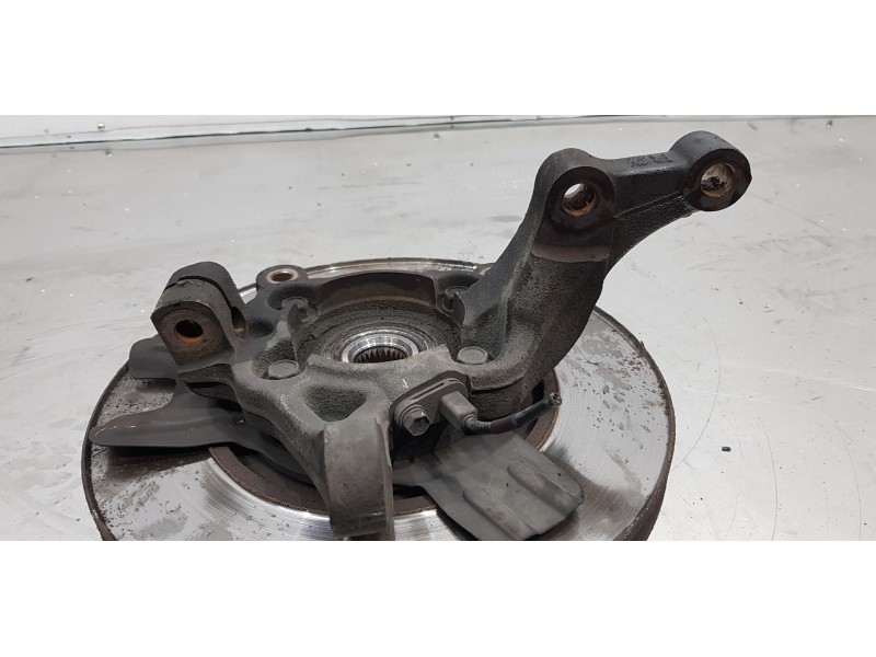 Recambio de mangueta delantera derecha para kia carens ( ) business referencia OEM IAM 51716A4500  