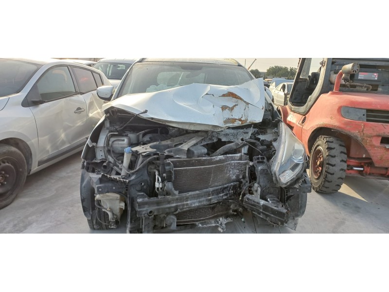 kia carens ( ) del año 2023