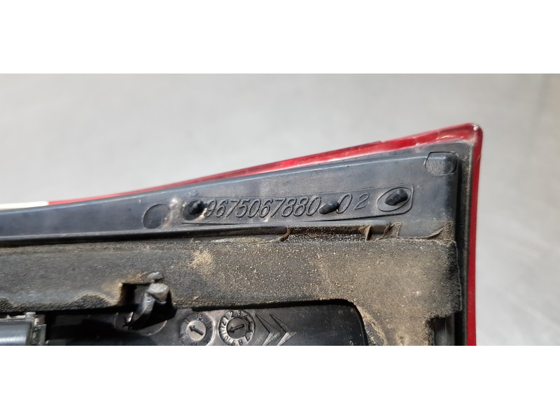 Recambio de piloto trasero derecho interior para citroen c5 station wagon exclusive referencia OEM IAM 9675067880   Recambio de piloto trasero derecho interior para citroen c5 station wagon exclusive referencia OEM IAM 9675067880