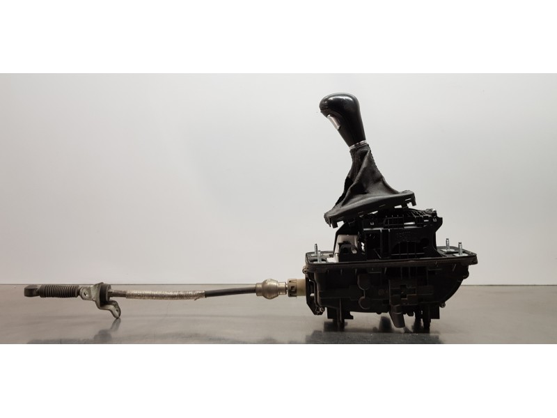 Recambio de palanca cambio para audi a5 coupe (8t) 2.7 tdi referencia OEM IAM 8K1713105B 8K1713041F  Recambio de palanca cambio para audi a5 coupe (8t) 2.7 tdi referencia OEM IAM 8K1713105B 8K1713041F