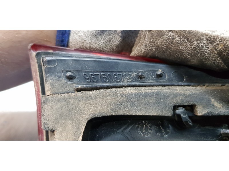 Recambio de piloto trasero izquierdo interior para citroen c5 station wagon exclusive referencia OEM IAM 9675067980   Recambio de piloto trasero izquierdo interior para citroen c5 station wagon exclusive referencia OEM IAM 9675067980