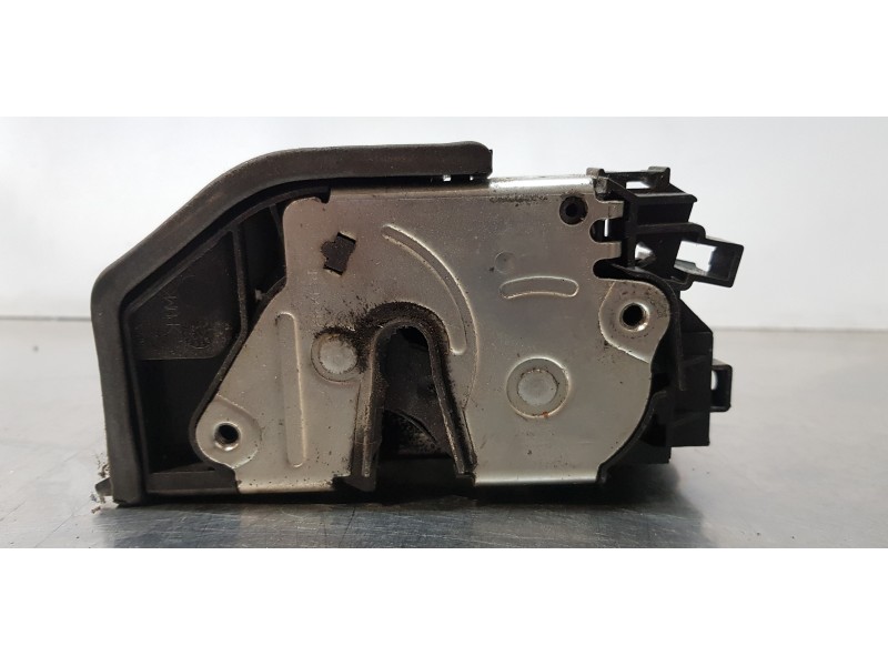 Recambio de cerradura puerta trasera derecha para bmw serie 1 berlina (e81/e87) 118i referencia OEM IAM 7167070   Recambio de cerradura puerta trasera derecha para bmw serie 1 berlina (e81/e87) 118i referencia OEM IAM 7167070