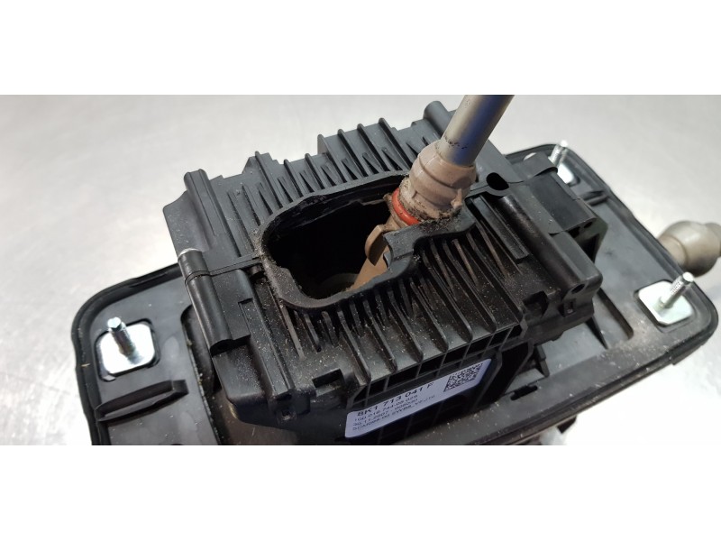 Recambio de palanca cambio para audi a5 coupe (8t) 2.7 tdi referencia OEM IAM 8K1713105B 8K1713041F  Recambio de palanca cambio para audi a5 coupe (8t) 2.7 tdi referencia OEM IAM 8K1713105B 8K1713041F