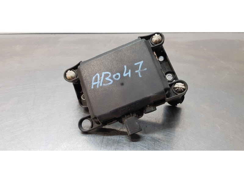Recambio de modulo electronico para peugeot 3008 sport pack referencia OEM IAM 9673046780  