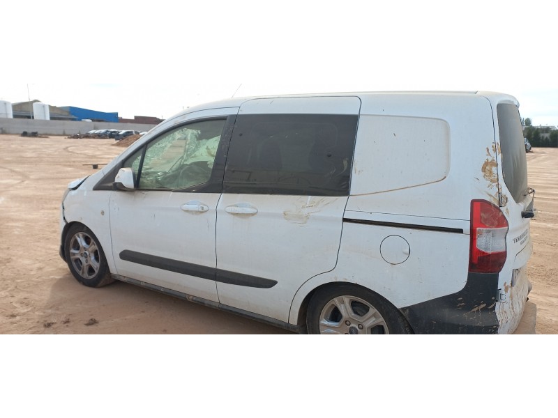 ford transit courier del año 2018