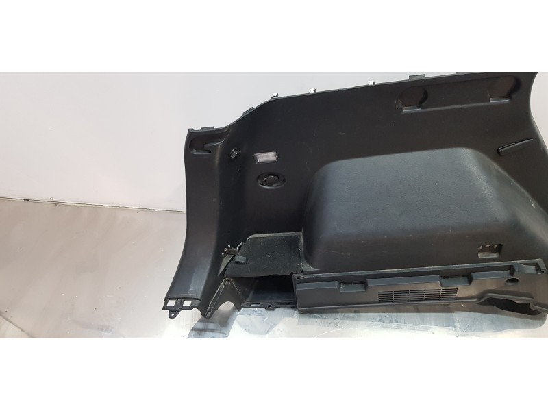 Recambio de guarnecido porton trasero para kia carens ( ) business referencia OEM IAM 85730A4000WK  
