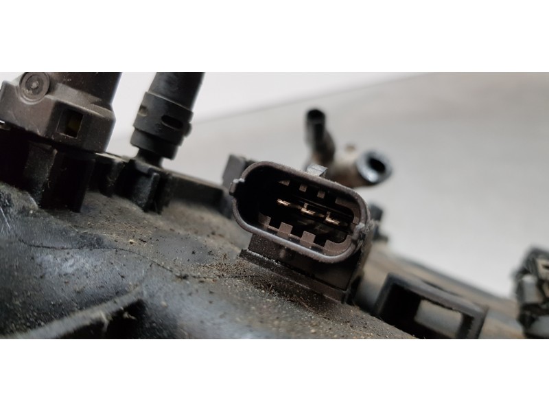 Recambio de colector admision para dacia lodgy ambiance referencia OEM IAM 140030983R   Recambio de colector admision para dacia lodgy ambiance referencia OEM IAM 140030983R