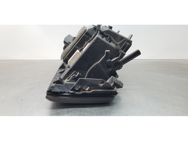 Recambio de guantera para bmw serie x1 (f48) sdrive18d referencia OEM IAM 51166965758  