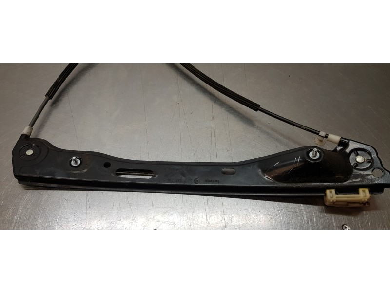 Recambio de elevalunas delantero derecho para bmw serie 1 berlina (e81/e87) 118i referencia OEM IAM 6927028   Recambio de elevalunas delantero derecho para bmw serie 1 berlina (e81/e87) 118i referencia OEM IAM 6927028