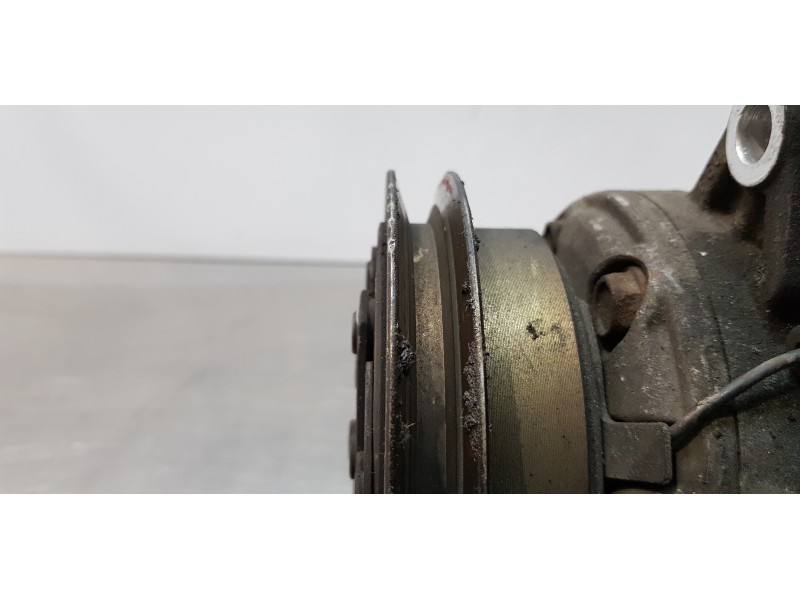 Recambio de compresor aire acondicionado para nissan serena (c23m) 2.3 slx diesel referencia OEM IAM 5062116060   Recambio de compresor aire acondicionado para nissan serena (c23m) 2.3 slx diesel referencia OEM IAM 5062116060