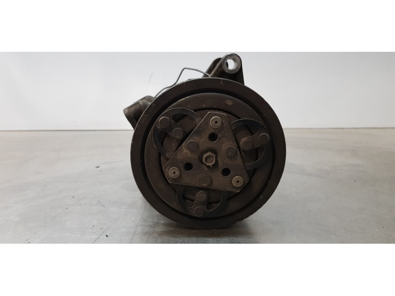 Recambio de compresor aire acondicionado para nissan serena (c23m) 2.3 slx diesel referencia OEM IAM 5062116060   Recambio de compresor aire acondicionado para nissan serena (c23m) 2.3 slx diesel referencia OEM IAM 5062116060