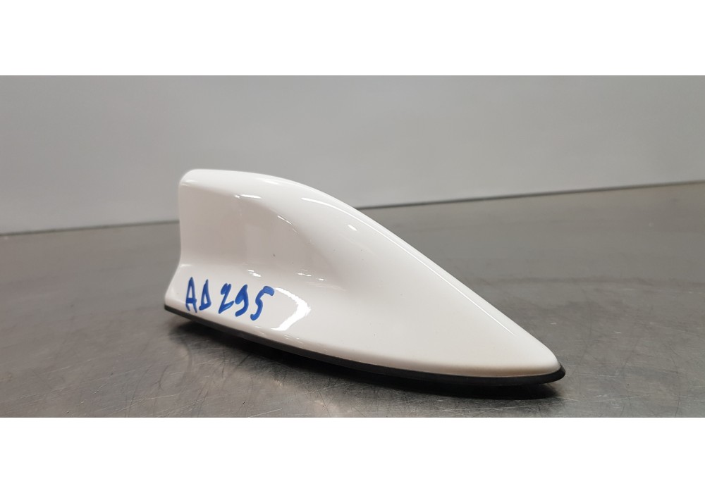 Recambio de antena para toyota corolla touring sports (e21) hybrid advance referencia OEM IAM 867600D010  