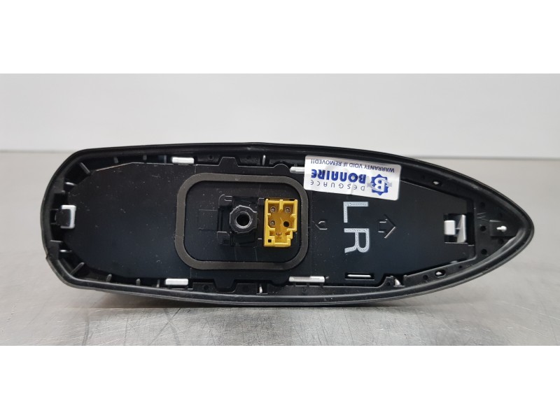 Recambio de antena para toyota corolla touring sports (e21) hybrid advance referencia OEM IAM 867600D010  