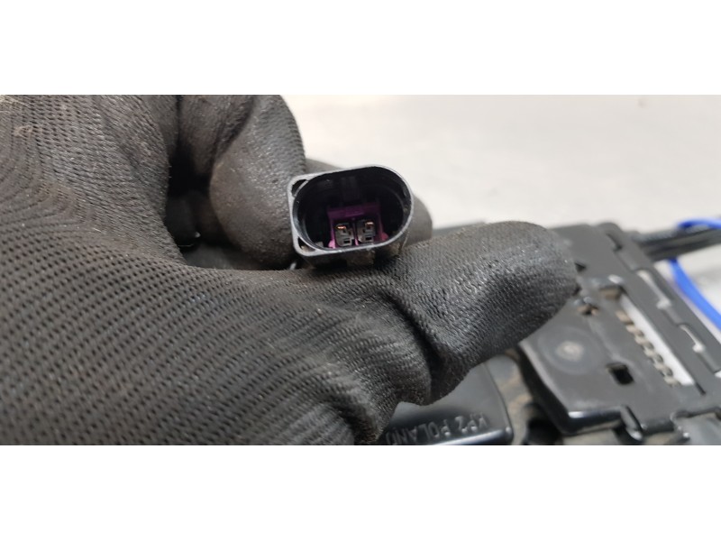 Recambio de cerradura capot para skoda kodiaq style 4x4 referencia OEM IAM 565823509  