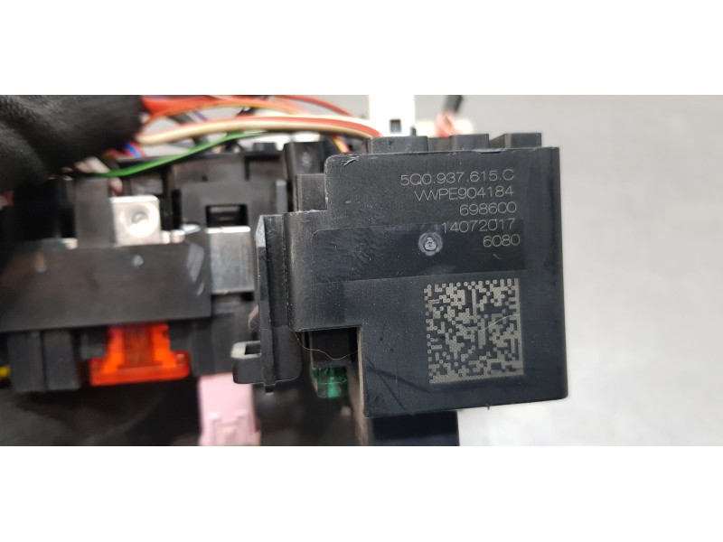 Recambio de caja reles / fusibles para skoda kodiaq style 4x4 referencia OEM IAM 5Q0937615C  