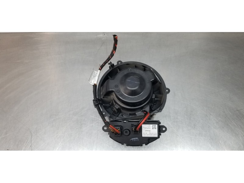 Recambio de motor calefaccion para bmw serie x1 (f48) sdrive18d referencia OEM IAM 64119297752 20151030 