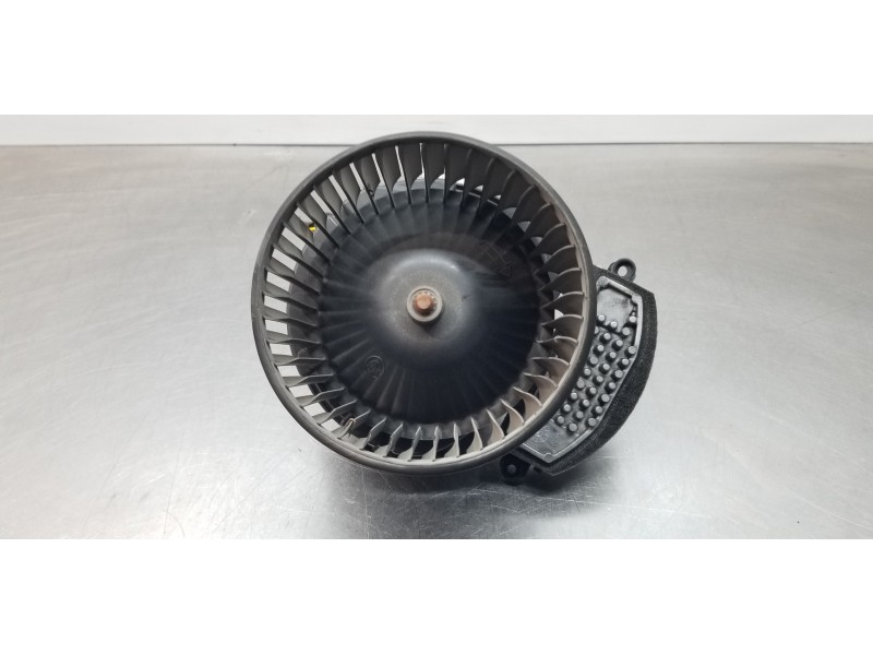 Recambio de motor calefaccion para bmw serie x1 (f48) sdrive18d referencia OEM IAM 64119297752 20151030 