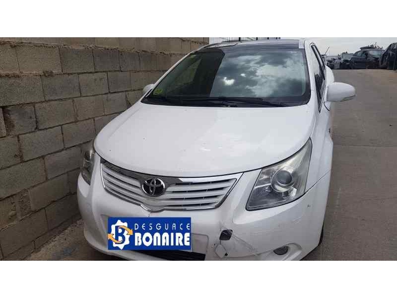 toyota avensis cross sport (t27) del año 2010