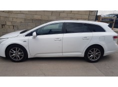 toyota avensis cross sport (t27) del año 2010 2