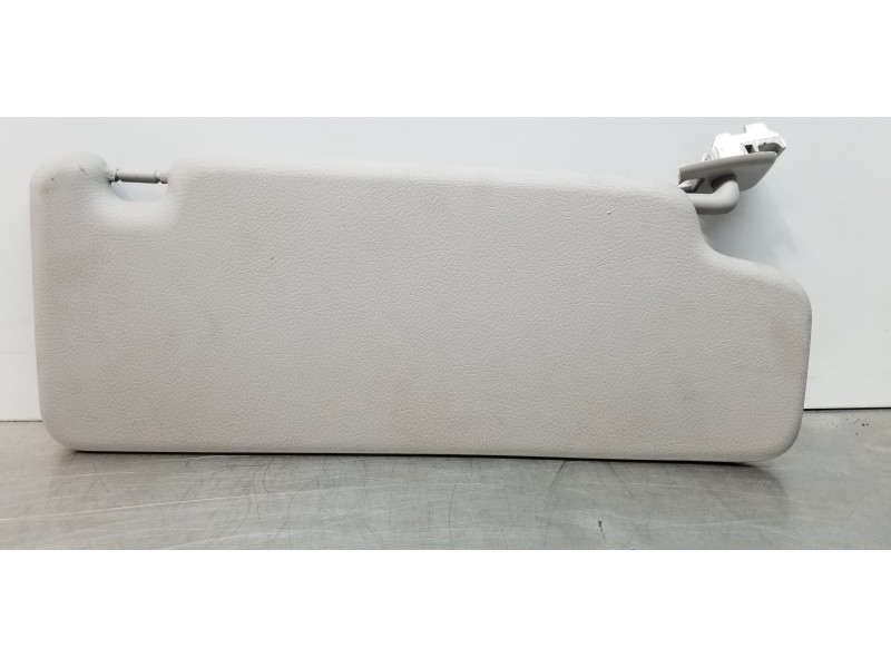 Recambio de parasol izquierdo para bmw serie x1 (f48) sdrive18d referencia OEM IAM 51447393405  