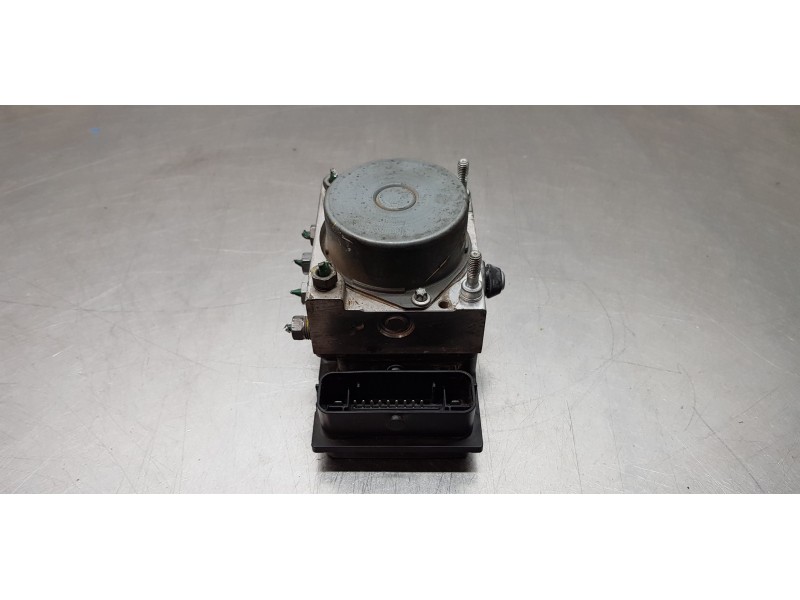 Recambio de abs para dacia duster laureate 4x2 referencia OEM IAM 8200846463   Recambio de abs para dacia duster laureate 4x2 referencia OEM IAM 8200846463