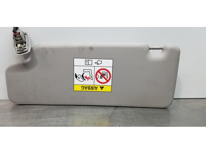 Recambio de parasol derecho para bmw serie x1 (f48) sdrive18d referencia OEM IAM 51447401374  