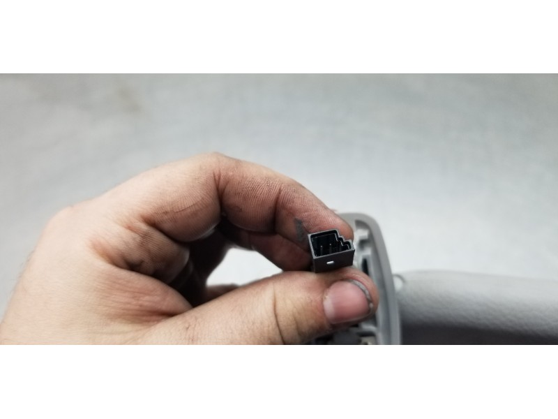 Recambio de parasol derecho para bmw serie x1 (f48) sdrive18d referencia OEM IAM 51447401374  