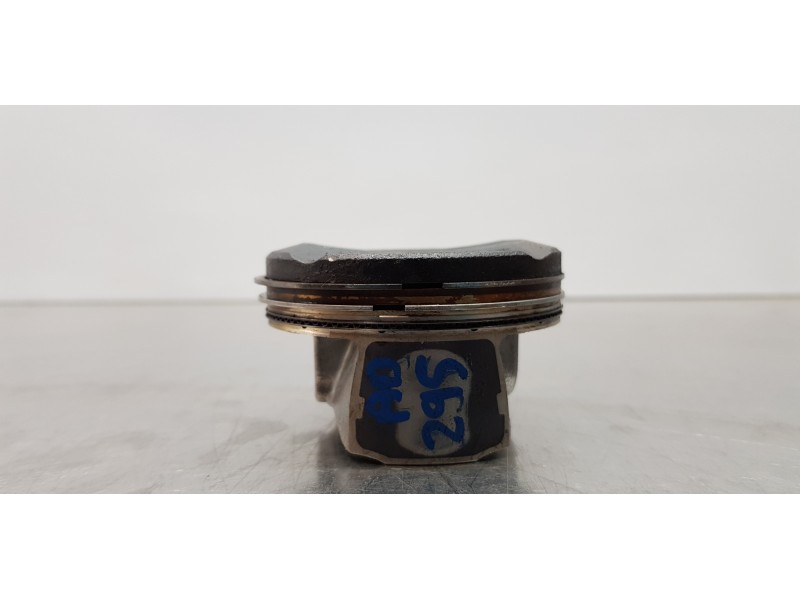 Recambio de piston para toyota corolla touring sports (e21) hybrid advance referencia OEM IAM 1310124050  