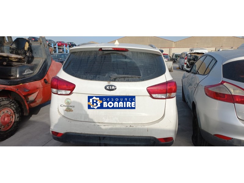 kia carens ( ) del año 2023